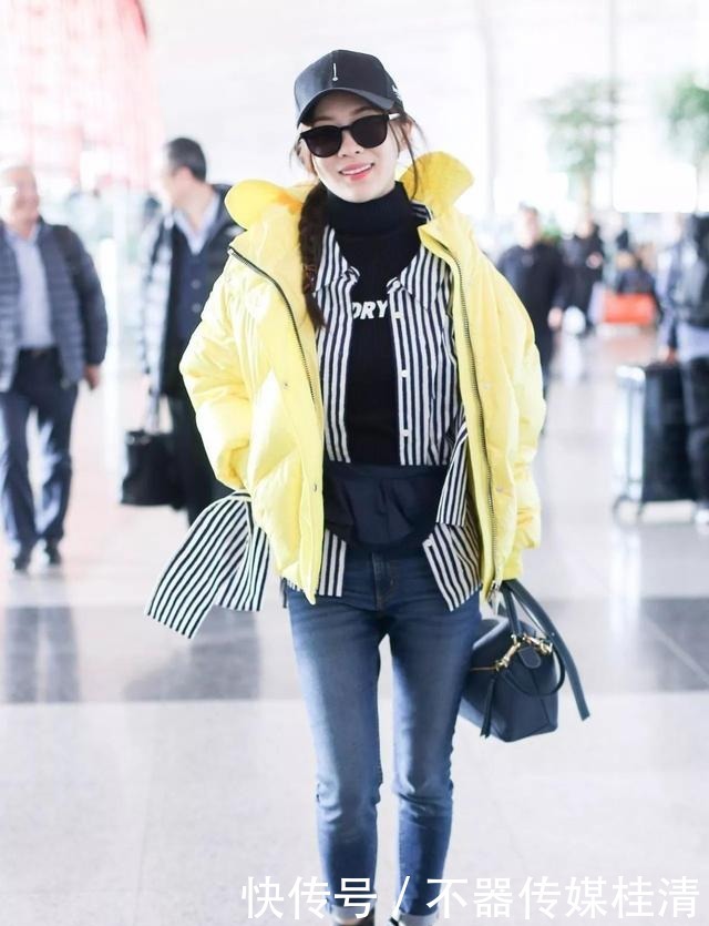 总选|羽绒服别总选黑白灰!2021五大流行色,显白又气质,早穿早美