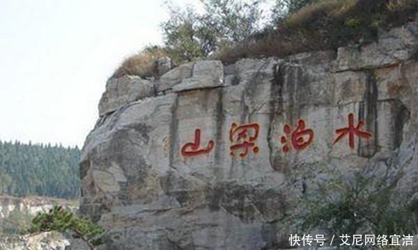 此人是秦明表兄, 大战五虎将四百回合, 最终为情自杀