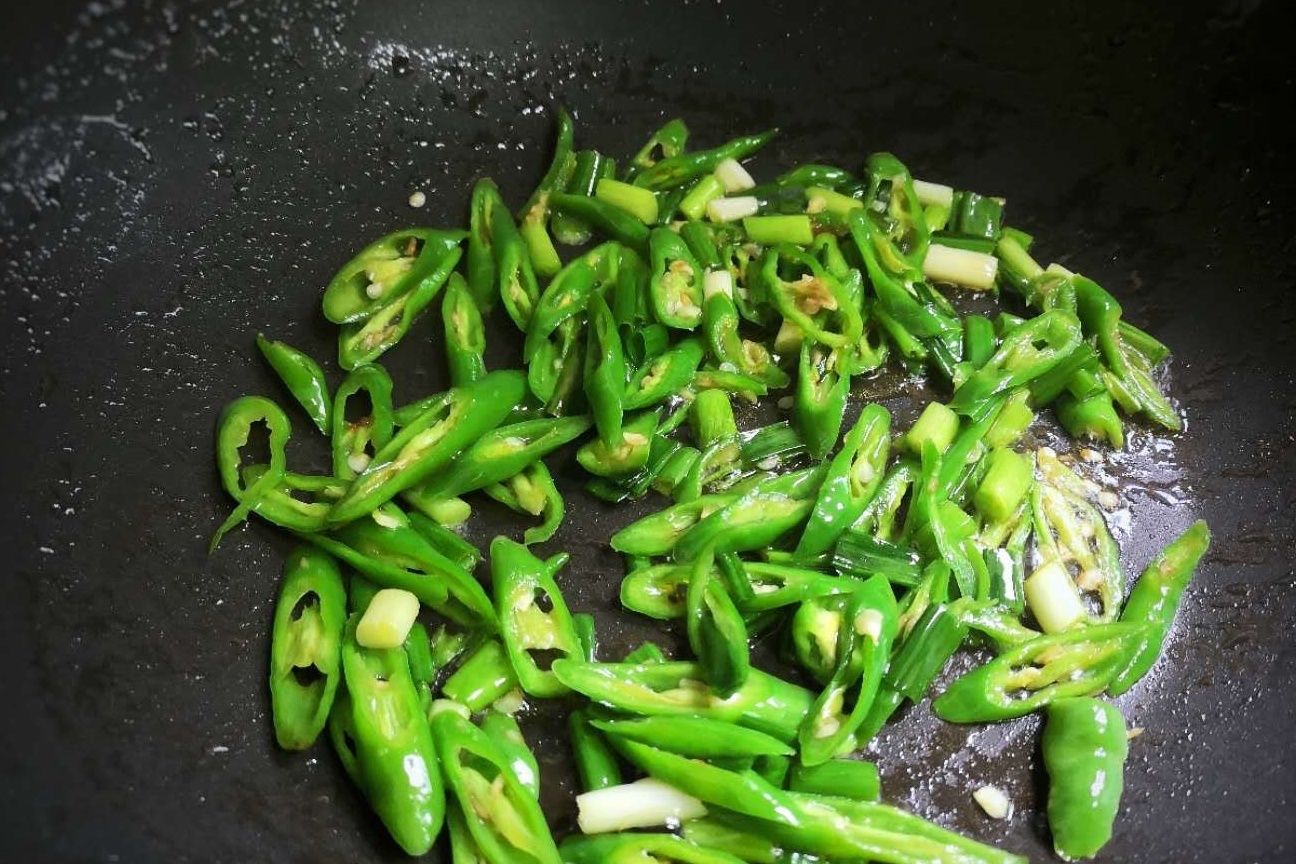 小面姨|天太热，我家尤其爱吃这道菜，酸爽开胃还营养，好吃连汤汁都不剩