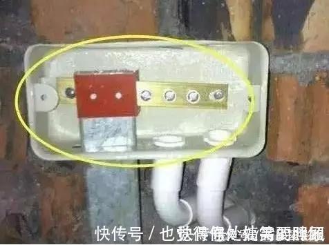 安全|卫生间万万要多装这个东西,没装洗澡太危险了,幸好师傅告诉我!