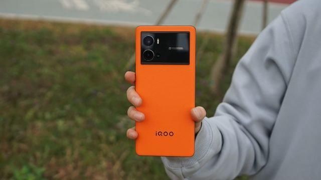 散热|实力再上一台阶！iQOO 9 Pro内外兼修，一机满足你所有幻想