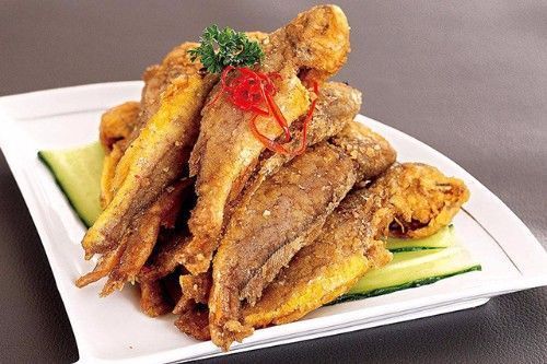 炸小黄鱼时，大厨说多加这两样东西，小黄鱼又酥又脆，还没有腥味