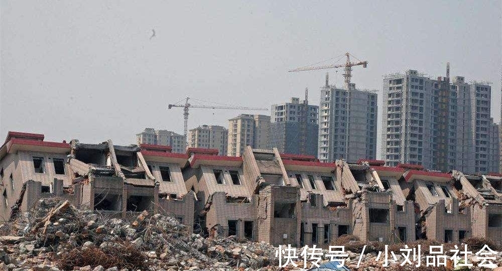 试点|城镇化率超63%,住建部表示不会停止拆迁,超20年老房开始试点
