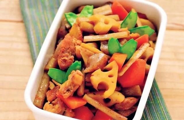 日本主妇做的便当盒饭火了,换着花样烹饪美食,每天都要好好吃饭