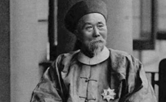 小时|那个揭露清朝“卖国行为”的记者，被慈禧下令杖打4个小时后勒死