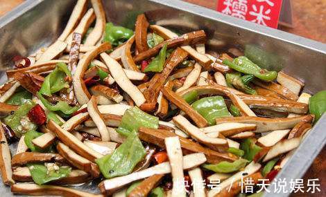 凉拌豆腐干|三伏天多吃凉拌豆腐干,营养丰富,常吃清热解毒,可以试试!