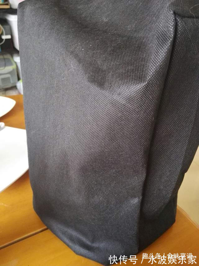 滤布|教你在家发豆芽，不用土壤不用肥料，3天就能吃，脆嫩营养又卫生