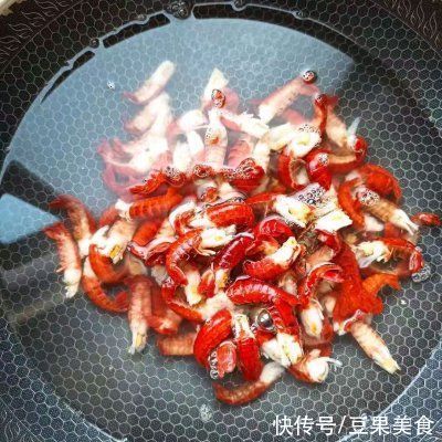 青辣椒|做堂堂正正的人吃地地道道的麻辣虾尾