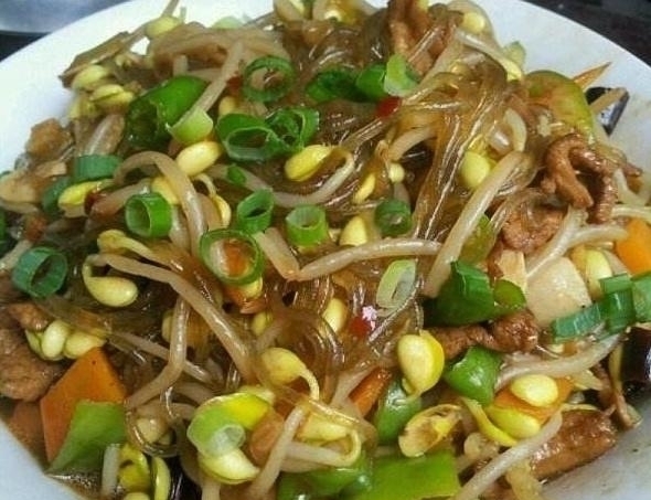 浸泡|粉条一炒就成团?那是因为你只会傻焯水!多加这步,粉条根根分明