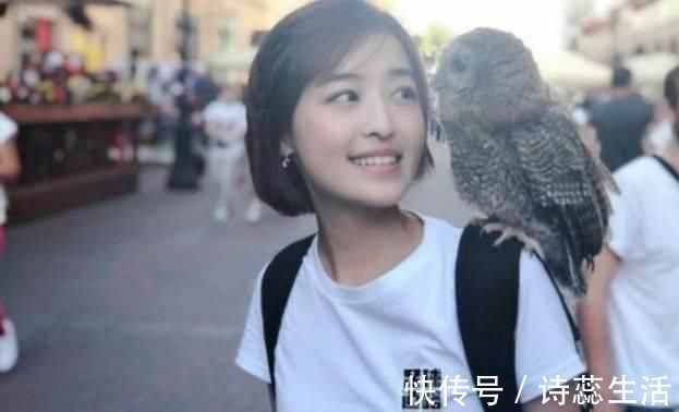 美女主持|她曾是央视最美女主持，因吃一顿饭毁了自己的前程，如今无人问津