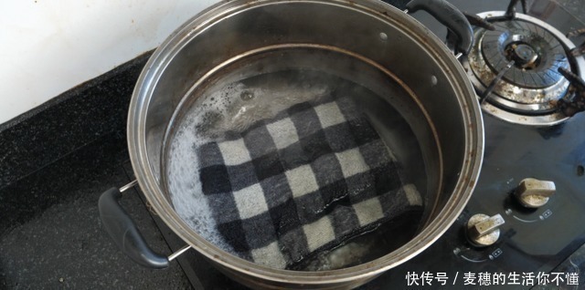 毛巾只用水洗根本洗不干净，教你正确清洗方法，干净除螨无异味