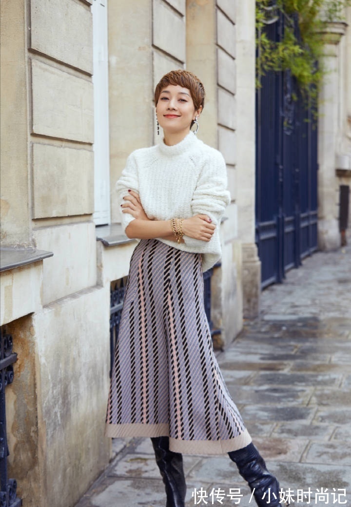 真丝衣|马伊琍墨绿西装搭真丝衣时髦优雅,看不出年龄感