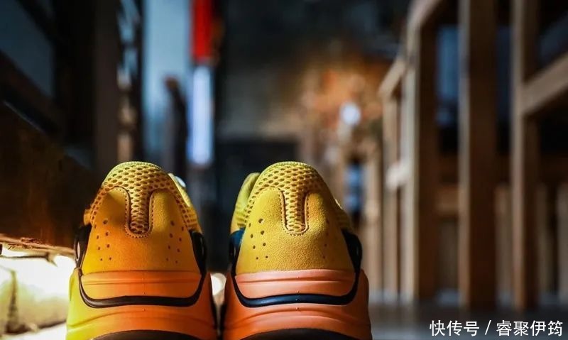 上脚效果超吸睛！“太阳”Yeezy 700 就要来了！