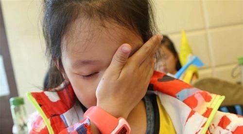 试卷|“考100分,还被打?”原以为父母太苛刻,不料网友评论:打得好