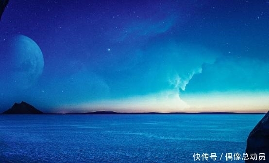 一起来认识下太阳系中最懒最神秘的行星——躺着“打滚”的天王星