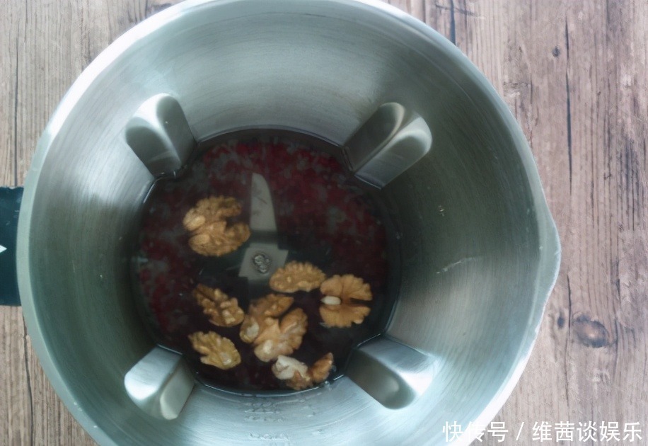 女人|春天，女人多吃红豆，学会这个养生做法，每天喝一杯，好处多多