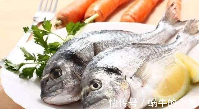 乳腺癌|为何“乳腺癌”发病率极高？忠告：少吃3物，做3事，可保乳腺健康