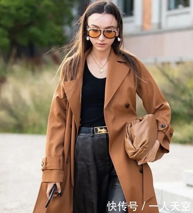 开春了,你的风衣准备好了吗?照着这样穿,时髦精就是你