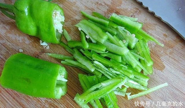 早餐做它真顶饱，不放肉蛋，清爽有食欲，10分钟上桌，孩子抢着吃