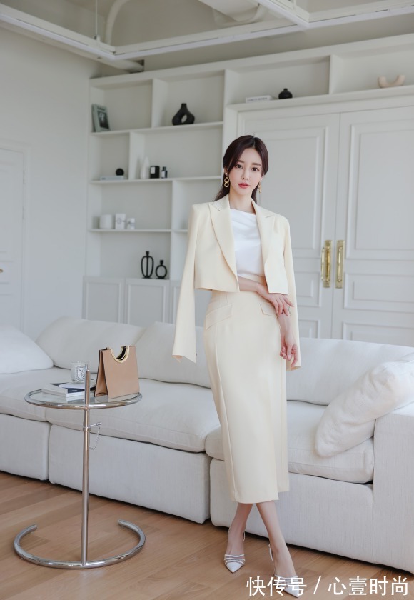 时尚|女神孙允珠时尚搭配:柠黄香草气泡盛夏文艺风西装
