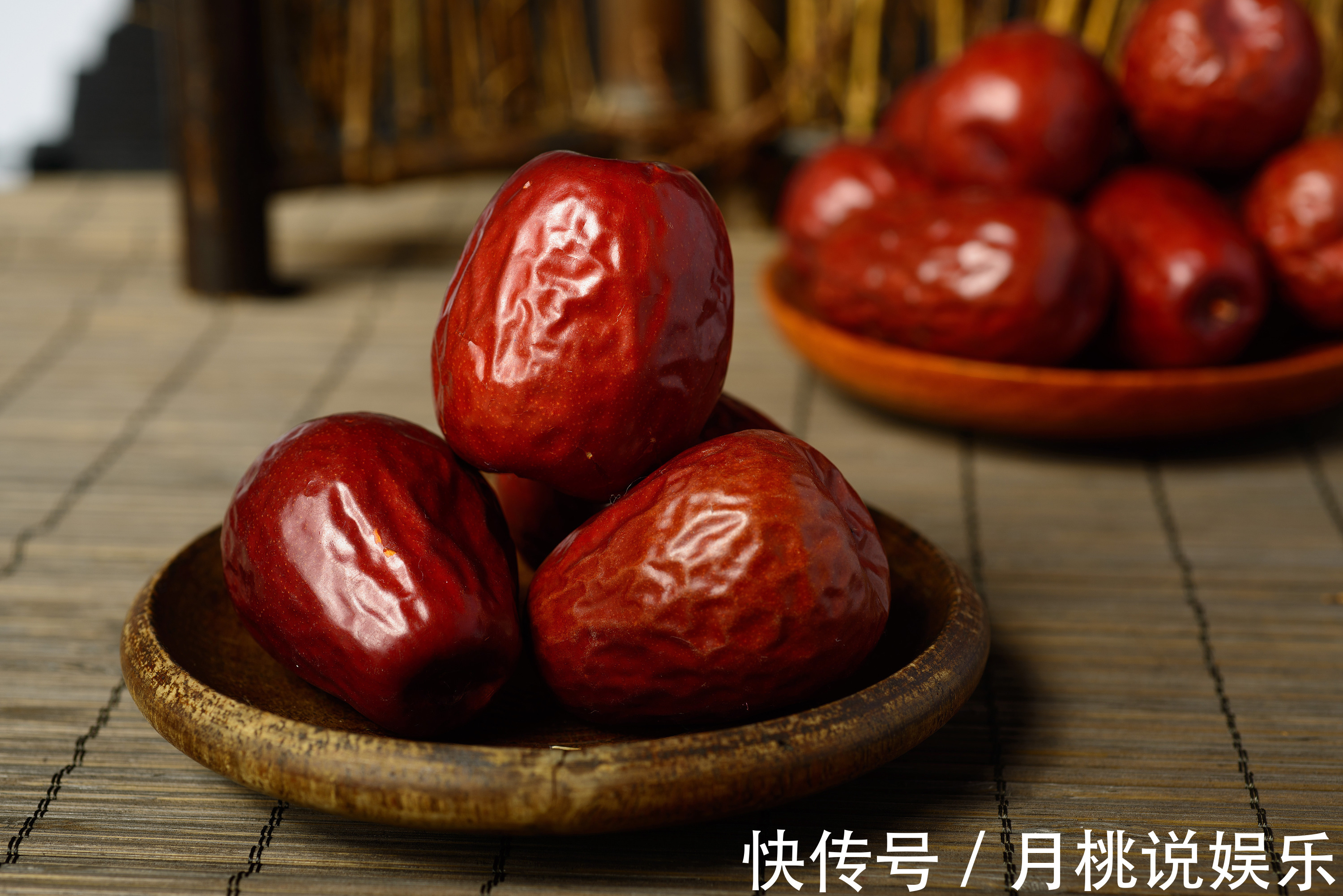 体内湿气|红枣和此物一起泡,每天喝一杯,排出体内湿气,大肚腩也不见了