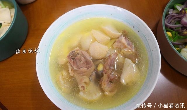 一日三餐|晒晒我家晚餐,2个菜1个汤,网友说这吃法,一看就是南方人