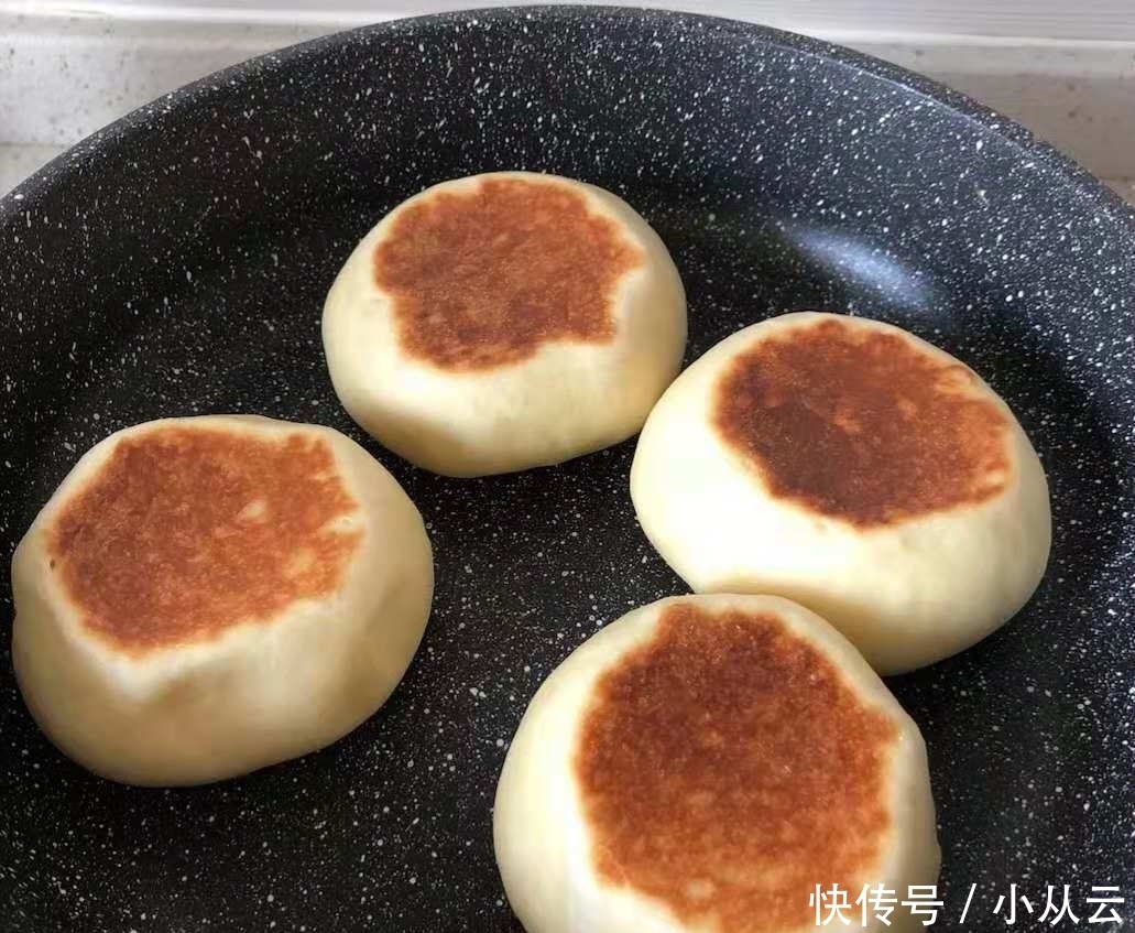 面包|3个鸡蛋,一碗面粉,不用一滴水,做孩子爱吃的面包,上桌吃光