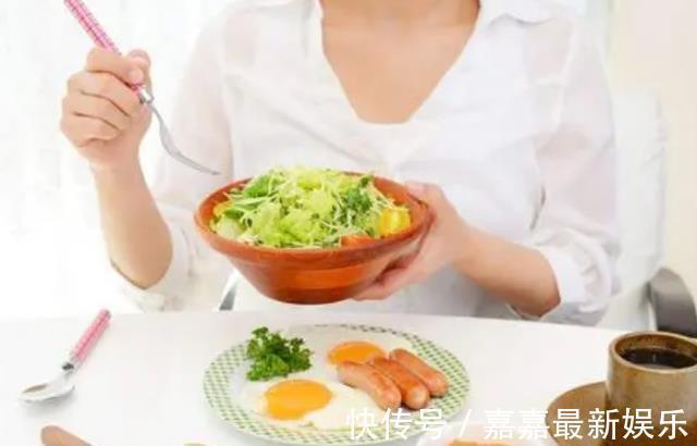 糖类物质|体内血脂高，少吃3种食物，养成4个好习惯，或有利于平衡甘油三酯