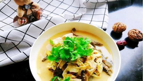 泥鳅|眼下最好吃的鱼，15块钱1斤，味美价廉，肉多刺少，老少皆宜