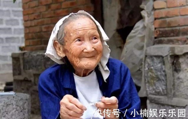 烟酒|104岁老人烟酒不离身，长寿秘籍：从不碰一件事，马马虎虎也长