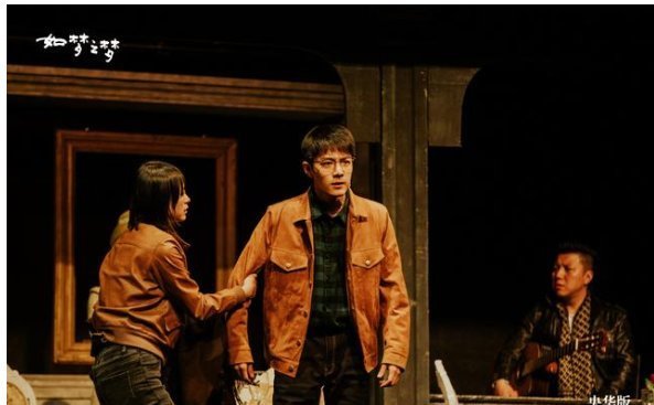 紅玫瑰|1005朵玫瑰花束,場外是送給肖戰的紅海,然而粉絲卻食言了