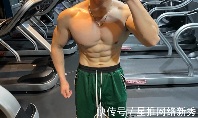 身高|身高不够肌肉来凑，擅长力量训练，拥有高耸入云的迷人斜方肌！
