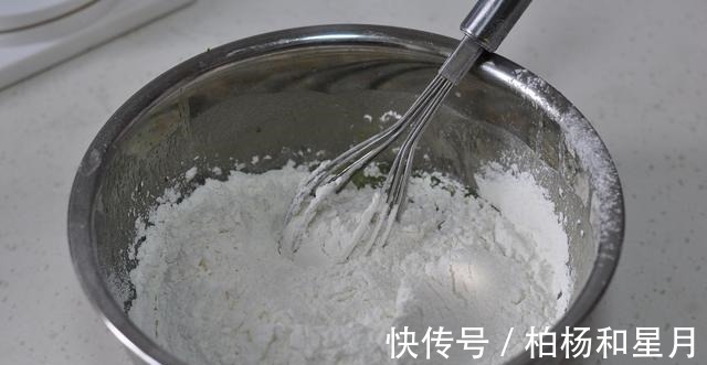 吃不腻的葱香曲奇，咸香酥脆，葱香味浓郁！