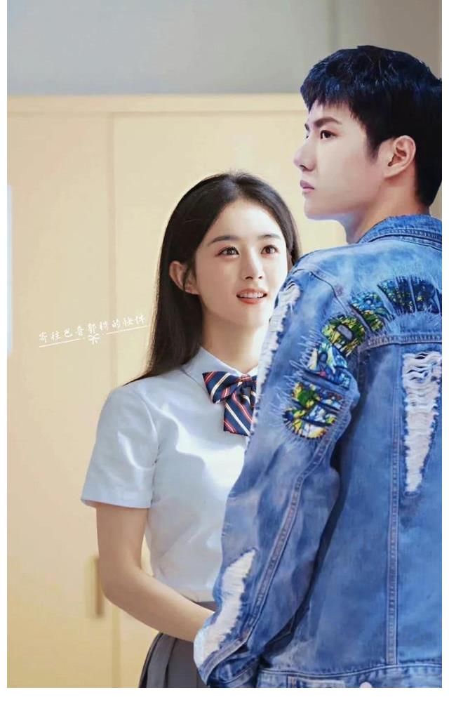 趙麗穎王一博，王炸姐弟出場(chǎng)撒糖撒糖，撒花撒花，喜歡姐弟的請(qǐng)進(jìn)