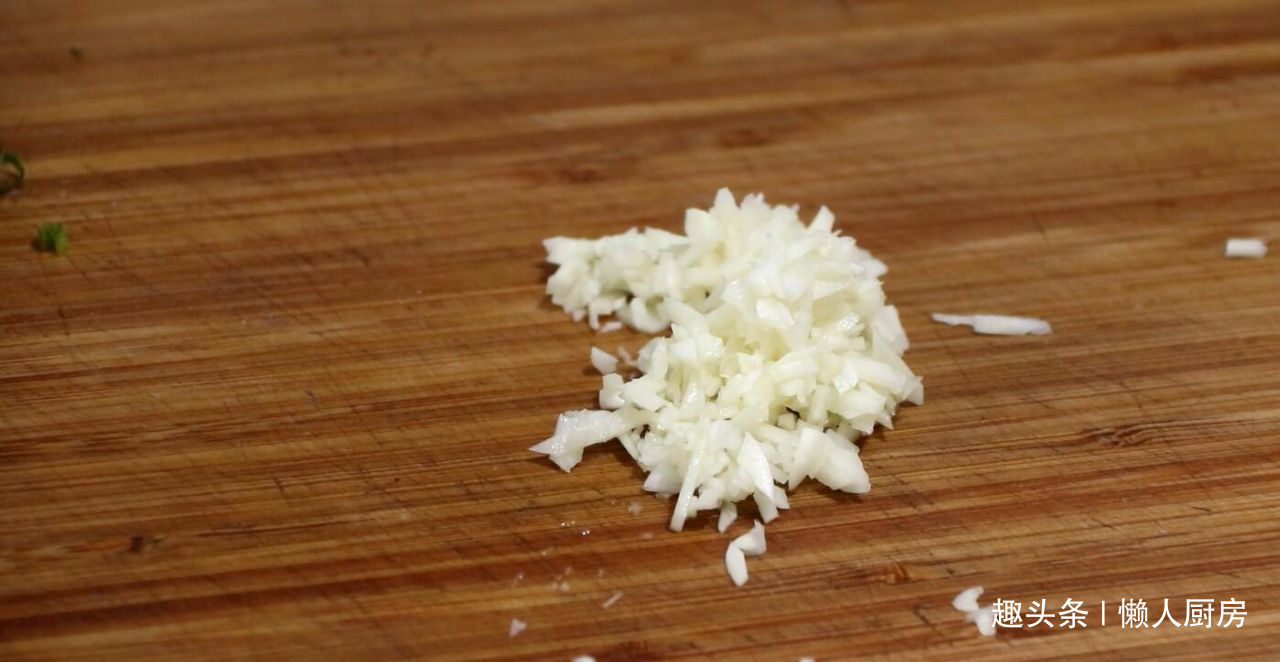 烤生蚝好不好吃全在酱汁,教你调一碗秘制酱料,比烧烤店的好吃