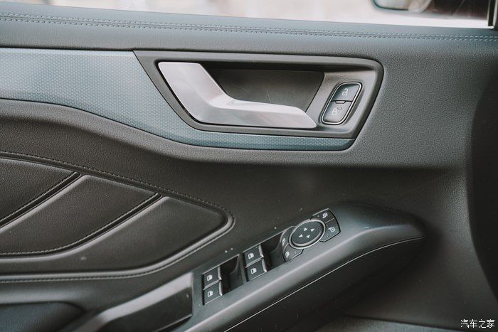 魅力雪境-与福克斯一起探索呼伦贝尔的冬天