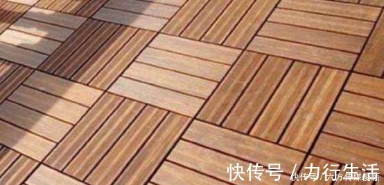 卫生间|卫生间别再傻傻铺瓷砖了，有钱人家里都是这样装，老师傅也说好