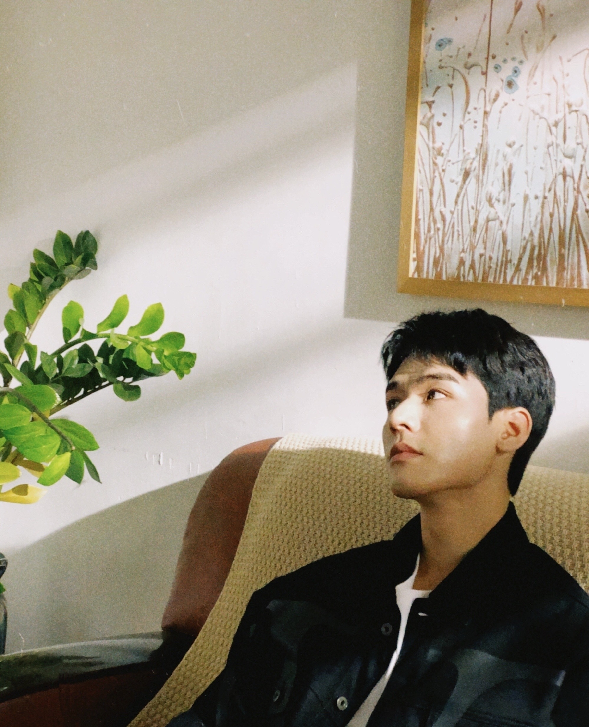 喝茶|姚安娜在《中餐厅》“拈轻怕重”,其他成员喝茶,龚俊已忙活不停