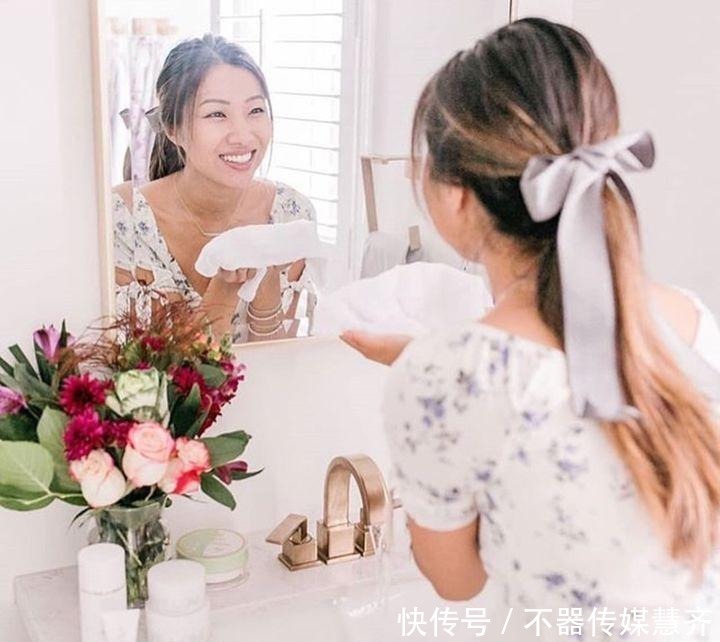 屏障|老生常谈:“补水”毁了多少好皮肤?面膜敷得少,皮肤会更好