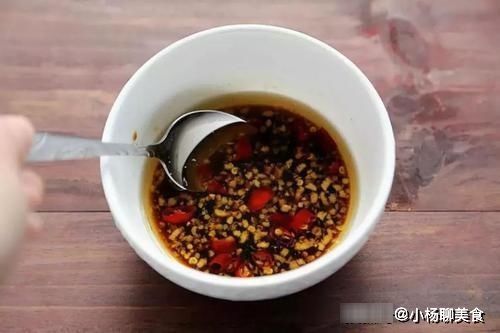 辣椒油|凉拌皮蛋，这3味调料是关键所在，每多加一样，口味上升一个档次