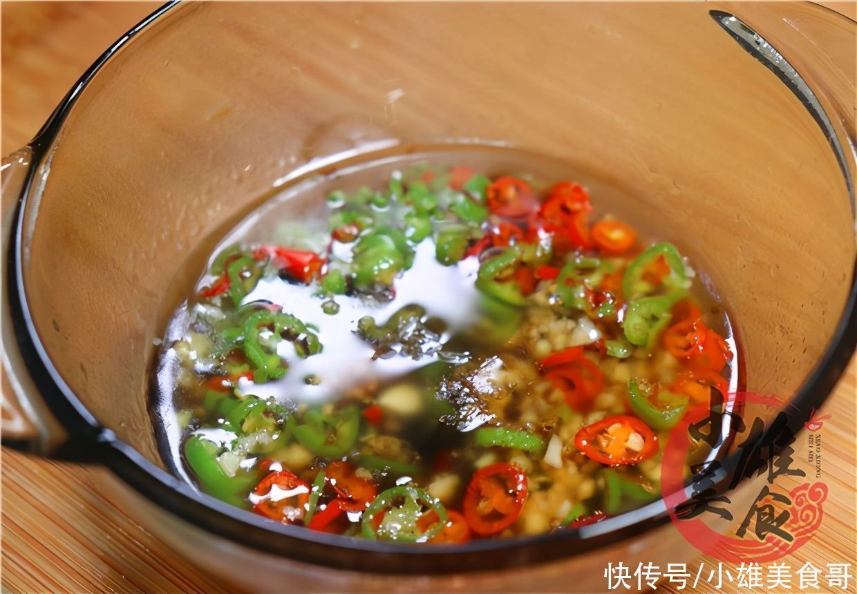 凉拌皮蛋|松花蛋放锅里蒸一蒸，饭店48一份，自己做只要6元，待客倍有面