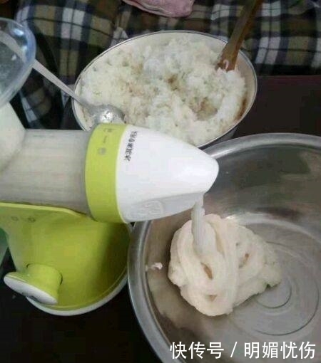 加点|别再做蛋炒饭了,剩米饭加点它,比蛋炒饭好吃百倍