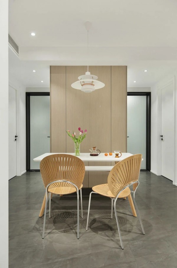 四白|这才是简约不简单!116㎡真正的四白落地,高级感反而藏不住