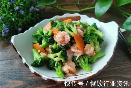 汤匙|吃腻了水煮大虾，教你12道大虾的做法，招待客人有面子