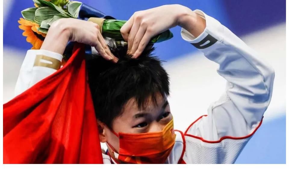 马蹄疾|网红蹭全红婵的热度“不择手段”,跑去老家围观,自导自演做视频