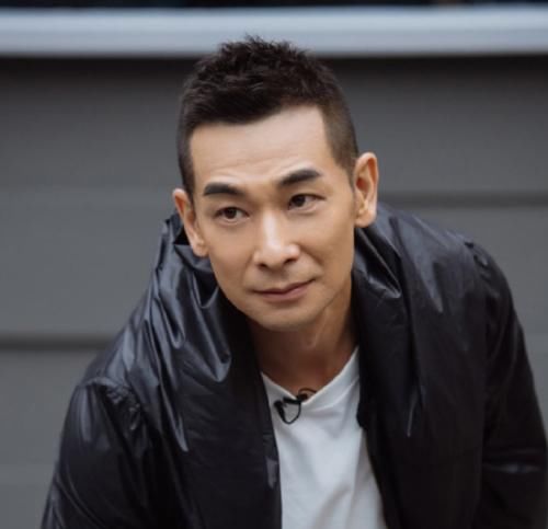 矛盾|跟趙文卓起矛盾，讓李響劉迦成伴舞，他真的適合上綜藝嗎？