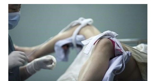 诊断|22岁女大学生被诊断出宫颈癌，哭求4个男朋友该为其“埋单”