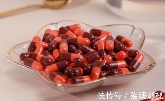 钙片|骨骼一碰就碎，骨科医生提醒：3种 食物或许是“脆骨剂”，别贪吃