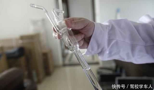 地毯|新房装修时，害怕“甲醛超标”3样东西别往家里搬，别不当回事！