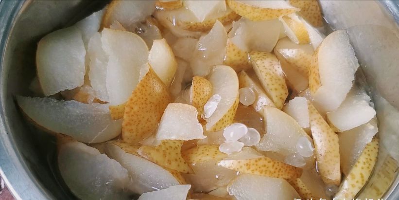 冰糖|冬天,宁可少吃肉也要多吃梨,90岁爷爷的做法,营养美味又解馋